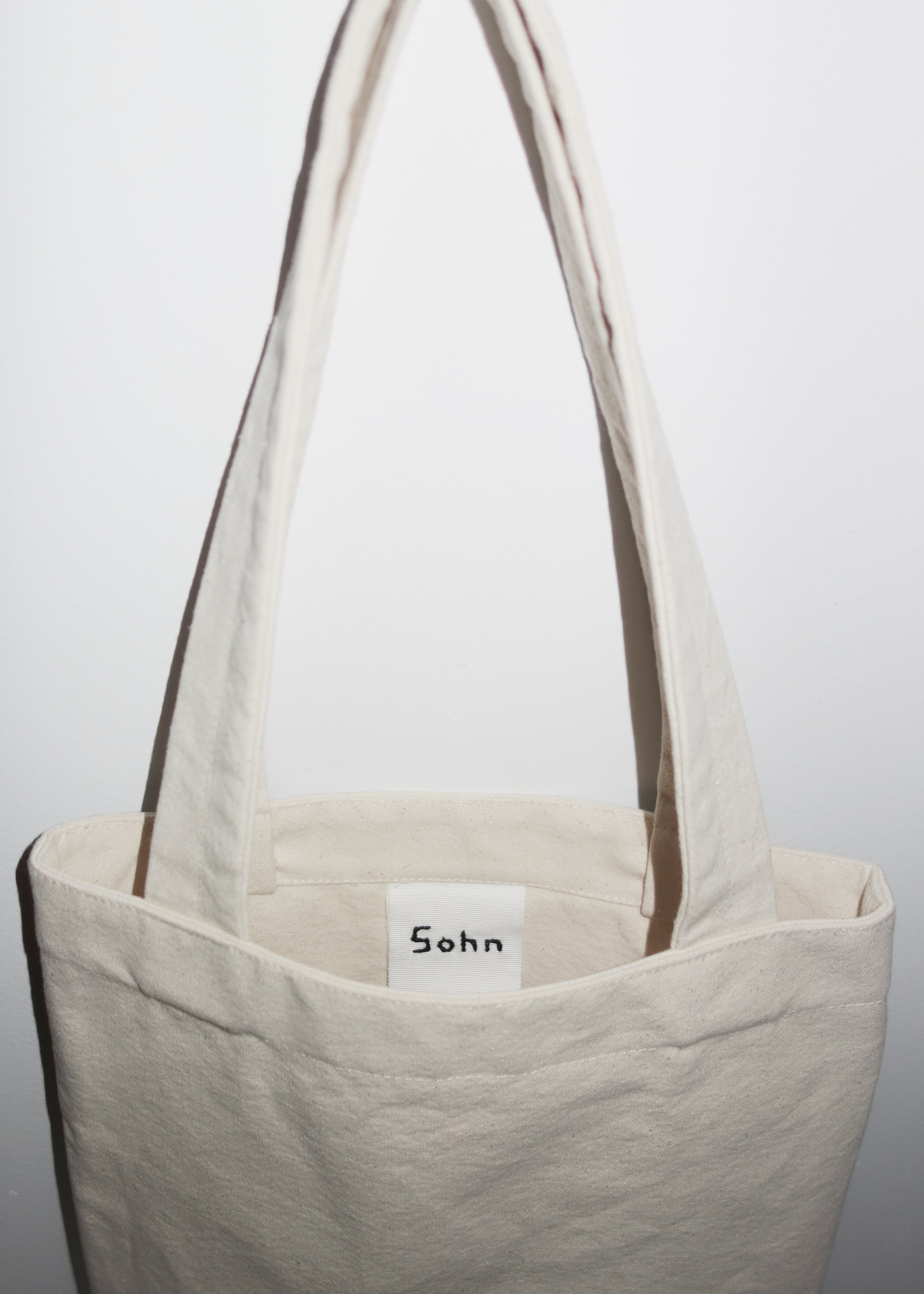 Right Hand Tote in Cotton Canvas